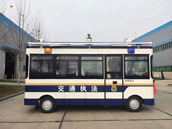 駐馬店采購(gòu)移動(dòng)警務(wù)室   為道路交通管理工作注入新活力(圖3)