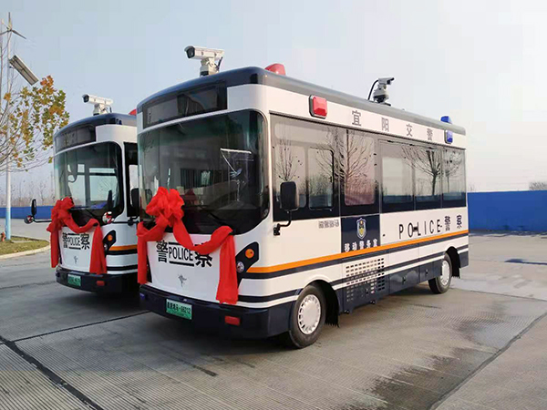 警民肩并肩  服務零距離——河南洛陽采購移動警務室(圖1)