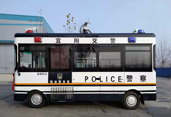 警民肩并肩  服務零距離——河南洛陽采購移動警務室(圖2)