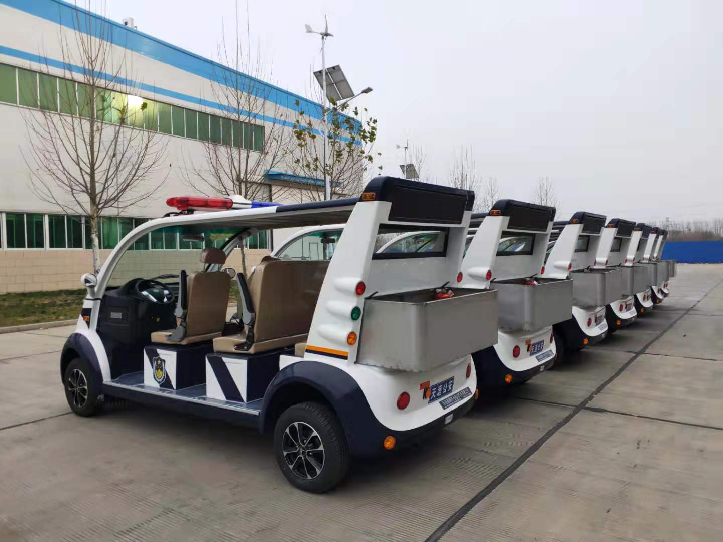 電動巡邏車為海南三亞巡邏防控再添“神兵利器”(圖4) 電動巡邏車為海南三亞巡邏防控再添“神兵利器”(圖4)
