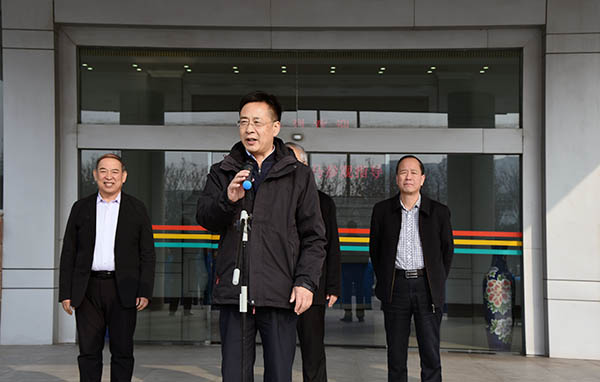 牢記初心 助力公益—森源鴻馬舉辦“愛心服務(wù)車”捐贈儀式(圖5)