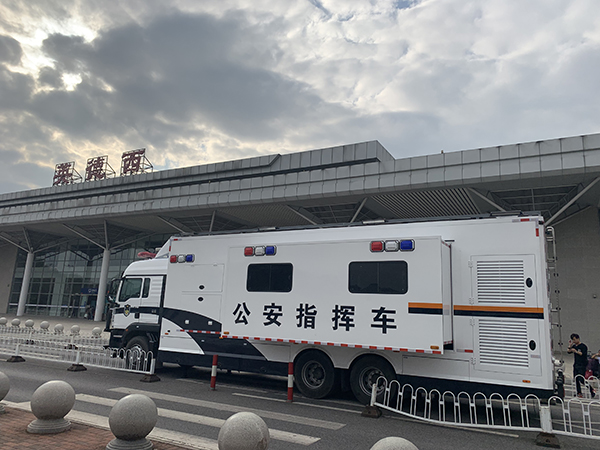 智慧警務(wù)助力科技強警||廣東清遠市移動指揮方艙上崗執(zhí)勤(圖1)