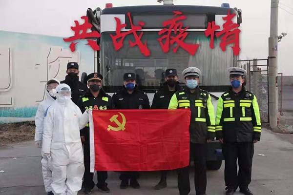 疫情在前 警察不退——高科技裝備助力戰(zhàn)“疫” 堅(jiān)守疫情防控第一線(圖8) 疫情在前 警察不退——高科技裝備助力戰(zhàn)“疫” 堅(jiān)守疫情防控第一線(圖8)