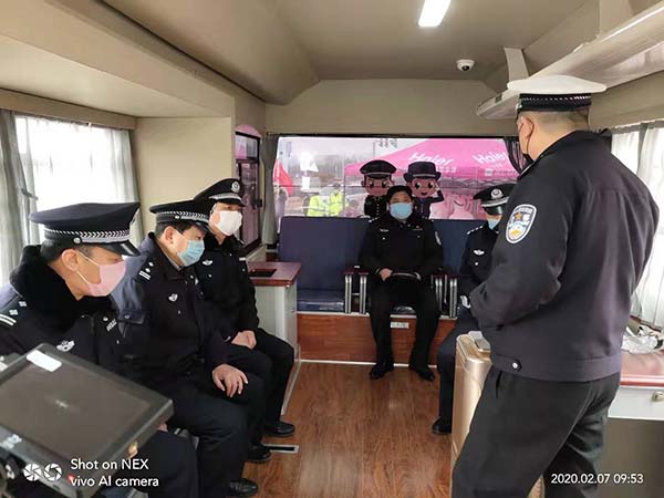 戰(zhàn)“疫”當(dāng)前  服務(wù)一線——商丘寧陵防疫管控指揮平臺列裝上崗(圖5)