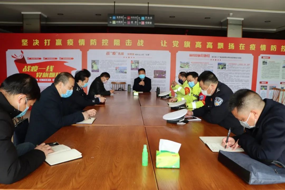 湖南常德：陳世杰同志到澧縣城頭山服務區(qū)健康服務站督導檢查(圖2)
