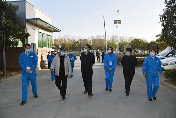 鄭州市經(jīng)開區(qū)黨工委書記、管委會主任樊福太蒞臨森源鴻馬檢查指導(dǎo)(圖1)