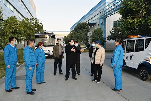 鄭州市經(jīng)開區(qū)黨工委書記、管委會主任樊福太蒞臨森源鴻馬檢查指導(dǎo)(圖15)