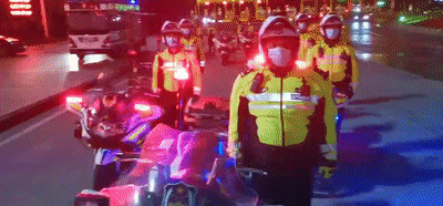 移動警務室守護英雄回家！(圖1)