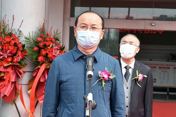 水木大講堂開講暨森源鴻馬5G負壓救護車下線揭幕儀式隆重舉行(圖5) 水木大講堂開講暨森源鴻馬5G負壓救護車下線揭幕儀式隆重舉行(圖5)