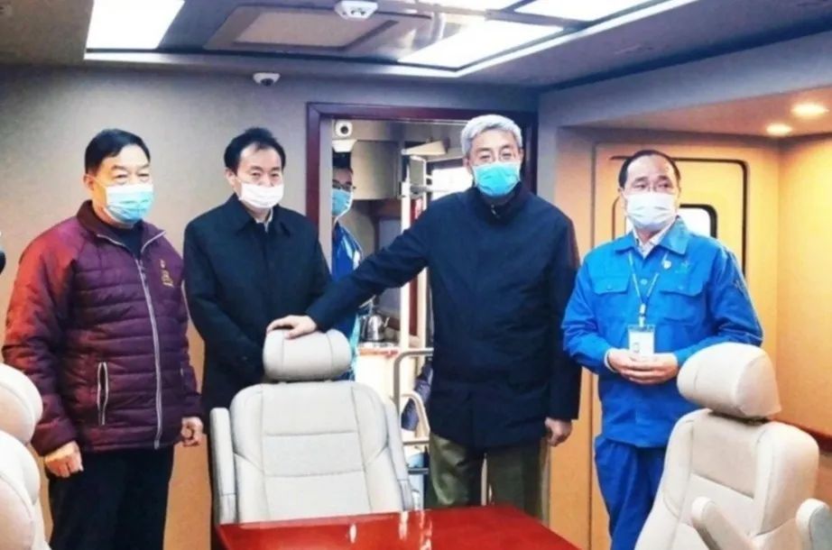 河南省省長尹弘視察森源集團(tuán)(圖16) 河南省省長尹弘視察森源集團(tuán)(圖16)
