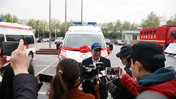 眾志成城抗疫情 森源鴻馬顯大愛——森源鴻馬向河南省慈善總會捐贈5G負壓救(圖12) 眾志成城抗疫情 森源鴻馬顯大愛——森源鴻馬向河南省慈善總會捐贈5G負壓救(圖12)