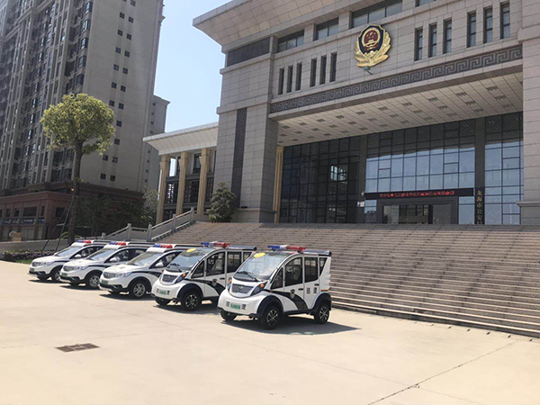 維護(hù)治安，服務(wù)群眾!福建龍海市電動(dòng)巡邏車(chē)上崗執(zhí)勤(圖2)
