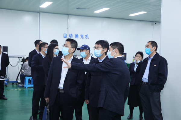 森源鴻馬·駝人集團(tuán)簽署戰(zhàn)略合作協(xié)議(圖8) 森源鴻馬·駝人集團(tuán)簽署戰(zhàn)略合作協(xié)議(圖8)