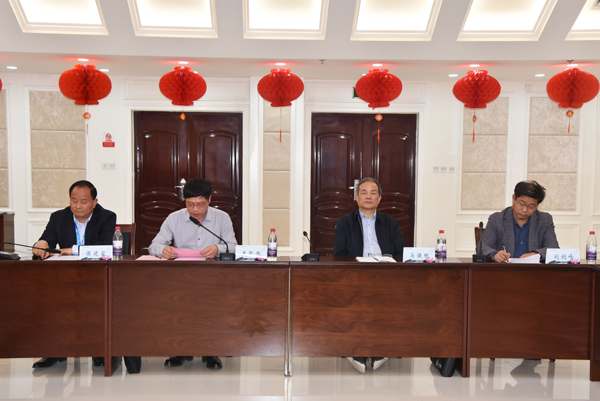 河南省醫(yī)院協(xié)會民營醫(yī)院分會2020年常務(wù)委員會會議隆重召開(圖2) 河南省醫(yī)院協(xié)會民營醫(yī)院分會2020年常務(wù)委員會會議隆重召開(圖2)