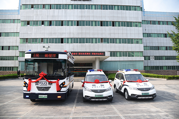 打造立體化巡防體系||河南鶴壁市采購移動(dòng)警務(wù)室與電動(dòng)巡邏車(圖1)