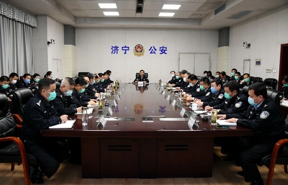 濟(jì)寧“五一”假期社會(huì)穩(wěn)定治安秩序良好(圖1) 濟(jì)寧“五一”假期社會(huì)穩(wěn)定治安秩序良好(圖1)