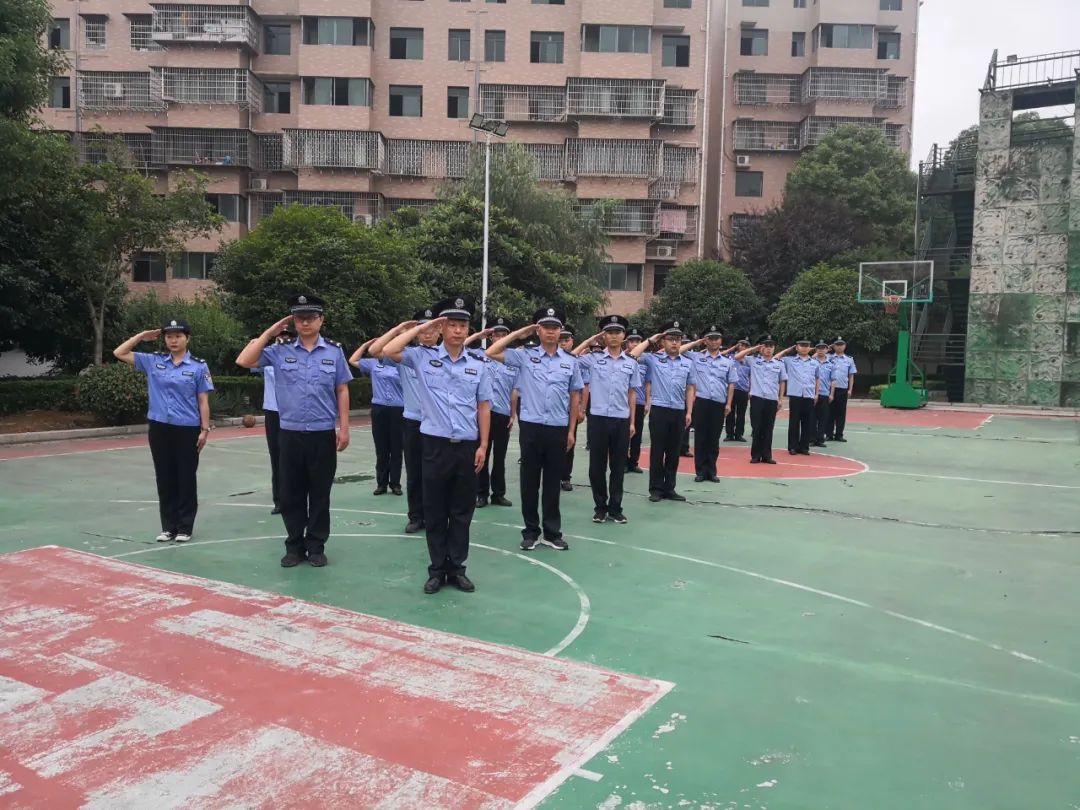 大練兵 | 健體能 強(qiáng)素質(zhì) 雁峰公安實(shí)戰(zhàn)大練兵掠影(圖6)
