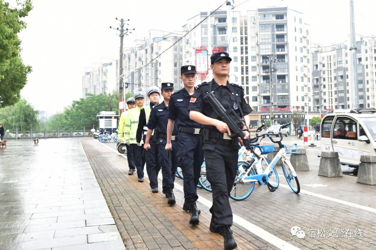 守護(hù)平安|宿松公安移動(dòng)警務(wù)車(chē)助力安全防控(圖2) 守護(hù)平安|宿松公安移動(dòng)警務(wù)車(chē)助力安全防控(圖2)