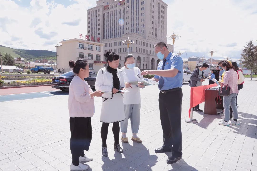 內(nèi)蒙古阿爾山市檢察院開展新時代檢察宣傳周法治宣傳活動(圖5) 內(nèi)蒙古阿爾山市檢察院開展新時代檢察宣傳周法治宣傳活動(圖5)