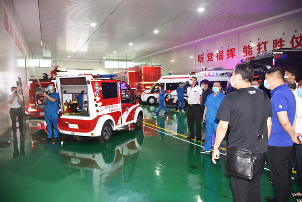 河南省消防協(xié)會會長王建剛一行走進(jìn)森源鴻馬開展學(xué)習(xí)交流活動(圖11) 河南省消防協(xié)會會長王建剛一行走進(jìn)森源鴻馬開展學(xué)習(xí)交流活動(圖11)