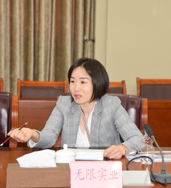 河南省消防協(xié)會會長王建剛一行走進(jìn)森源鴻馬開展學(xué)習(xí)交流活動(圖27) 河南省消防協(xié)會會長王建剛一行走進(jìn)森源鴻馬開展學(xué)習(xí)交流活動(圖27)