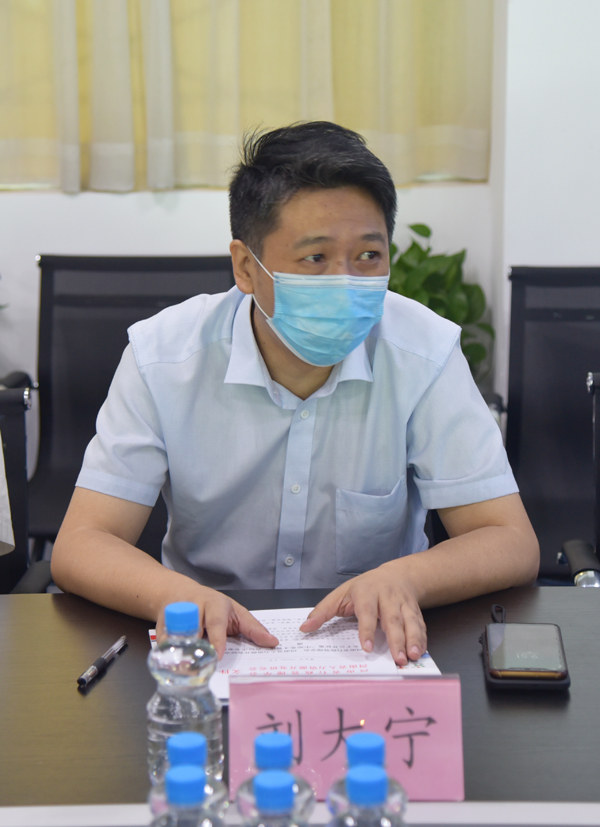 河南省行政管理學(xué)會常青藤醫(yī)學(xué)人才開發(fā)專業(yè)委員會籌備會成功召開(圖4) 河南省行政管理學(xué)會常青藤醫(yī)學(xué)人才開發(fā)專業(yè)委員會籌備會成功召開(圖4)