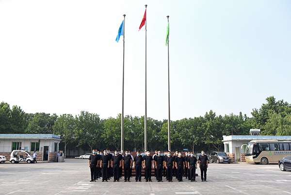 用紀(jì)律打造團(tuán)隊(duì)  用堅(jiān)韌挑戰(zhàn)未來(lái)——森源鴻馬月度總結(jié)大會(huì)(圖8)