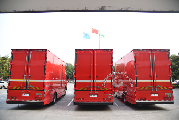 戰(zhàn)勤保障“新兵”入伍||陜西消防總隊采購3臺冷藏車(圖11) 戰(zhàn)勤保障“新兵”入伍||陜西消防總隊采購3臺冷藏車(圖11)