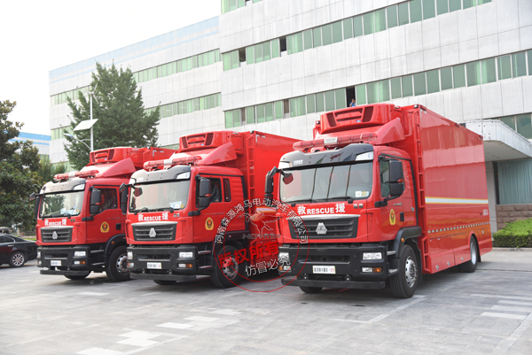 戰(zhàn)勤保障“新兵”入伍||陜西消防總隊采購3臺冷藏車(圖2) 戰(zhàn)勤保障“新兵”入伍||陜西消防總隊采購3臺冷藏車(圖2)