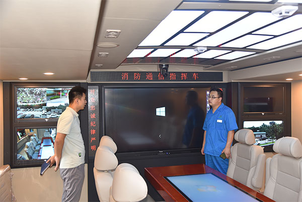 河南省消防協(xié)會(huì)第四屆三次常務(wù)理事會(huì)在森源鴻馬召開(kāi)(圖11) 河南省消防協(xié)會(huì)第四屆三次常務(wù)理事會(huì)在森源鴻馬召開(kāi)(圖11)