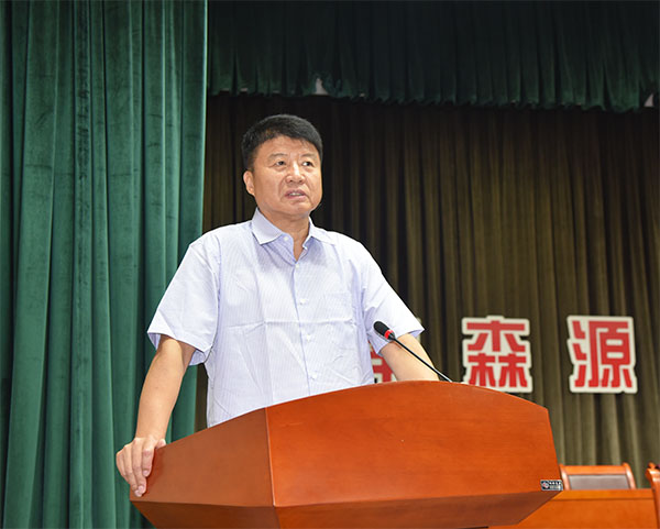 河南省消防協(xié)會(huì)第四屆三次常務(wù)理事會(huì)在森源鴻馬召開(kāi)(圖3) 河南省消防協(xié)會(huì)第四屆三次常務(wù)理事會(huì)在森源鴻馬召開(kāi)(圖3)