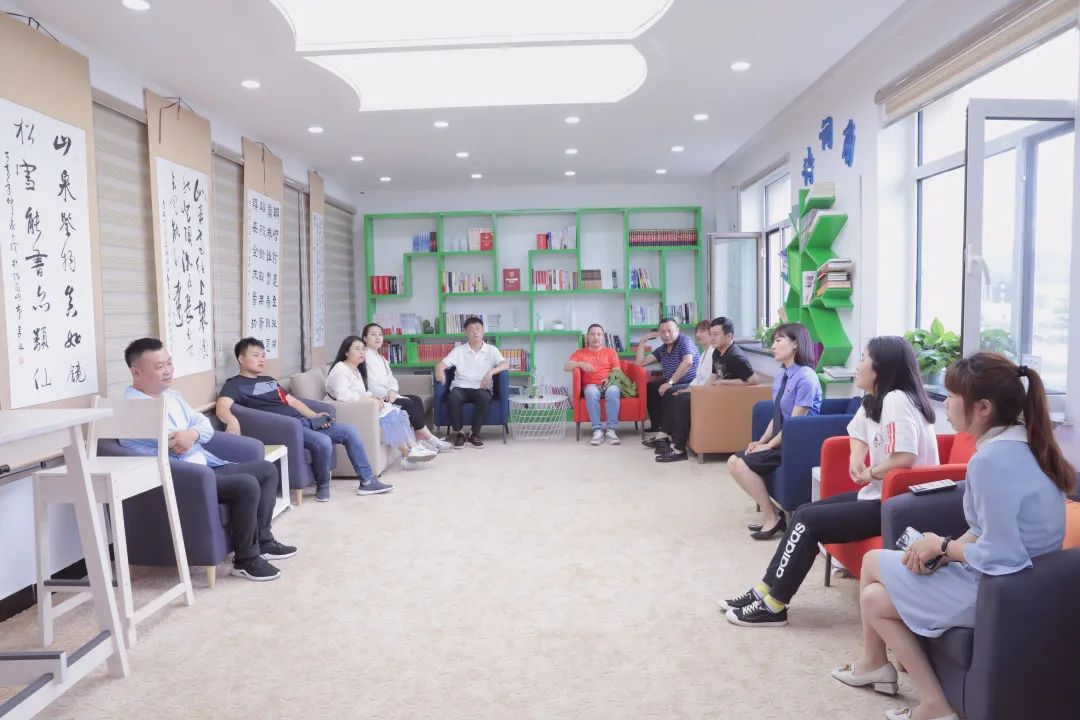 內(nèi)蒙古||科右中旗檢察院考察組到阿爾山市檢察院考察交流(圖7) 內(nèi)蒙古||科右中旗檢察院考察組到阿爾山市檢察院考察交流(圖7)