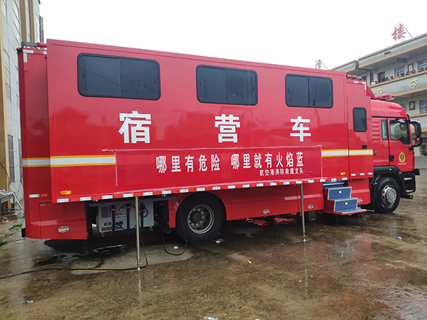 防汛救援刻不容緩  森源鴻馬戰(zhàn)勤保障勇挑重?fù)?dān)(圖4)