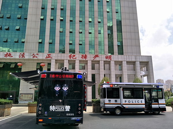 云南昭通市移動(dòng)警務(wù)室亮相街頭！便民保安“新利器”來啦！(圖3)