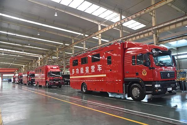 森源鴻馬新車間成功投產(chǎn)//積聚企業(yè)發(fā)展新動能 實現(xiàn)輝煌新跨越(圖2) 森源鴻馬新車間成功投產(chǎn)//積聚企業(yè)發(fā)展新動能 實現(xiàn)輝煌新跨越(圖2)