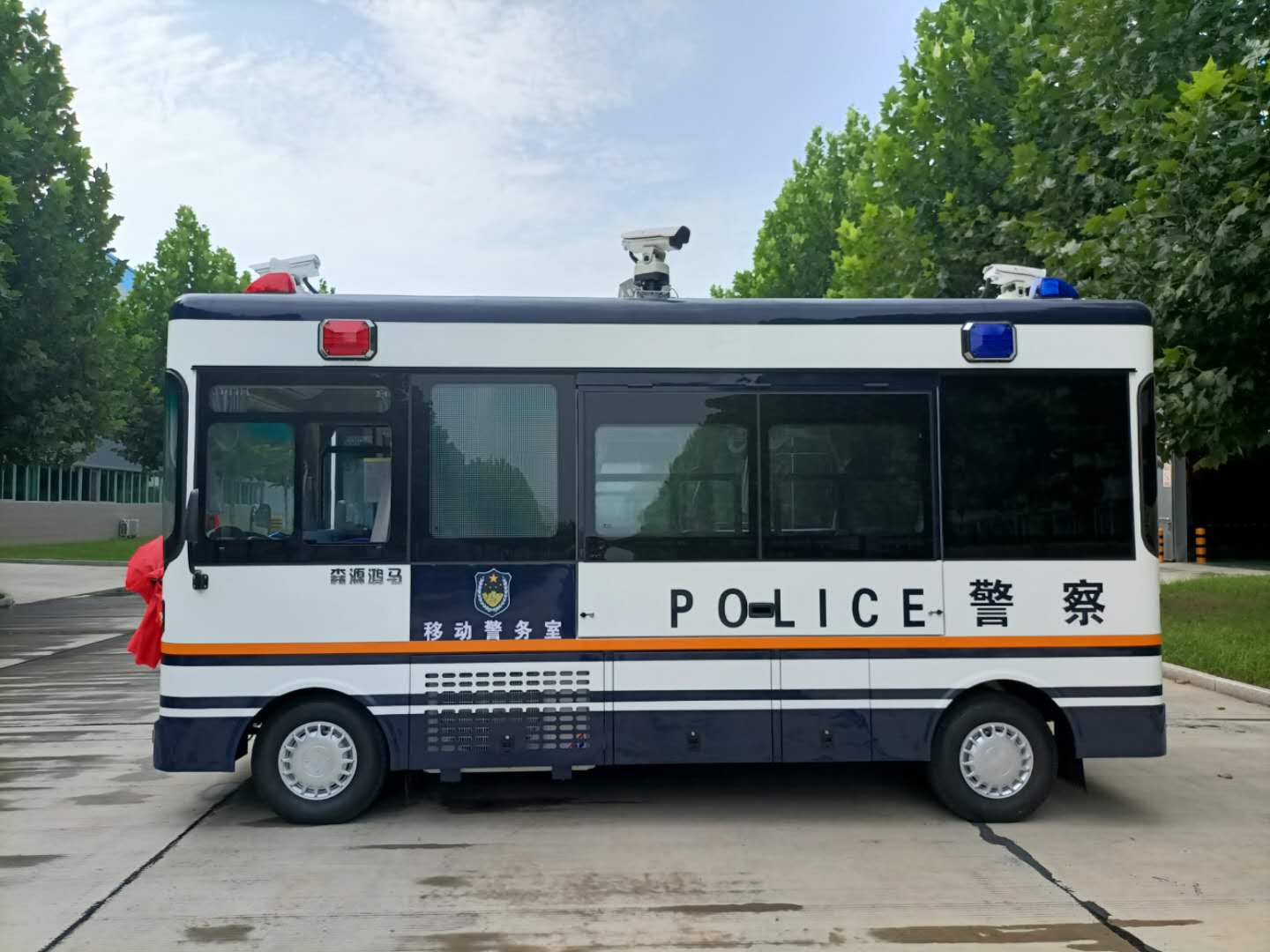 廣州采購移動(dòng)警務(wù)室(圖3)