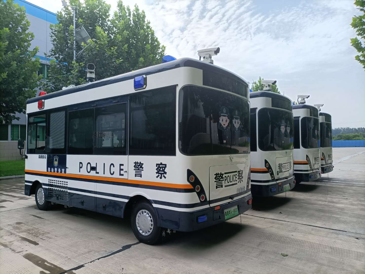 廣州采購移動(dòng)警務(wù)室(圖4)