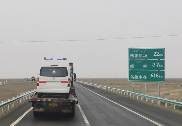 心系疫區(qū) 千里馳援//森源鴻馬醫(yī)療救護(hù)車為新疆疫情防控工作保駕護(hù)航(圖7) 心系疫區(qū) 千里馳援//森源鴻馬醫(yī)療救護(hù)車為新疆疫情防控工作保駕護(hù)航(圖7)