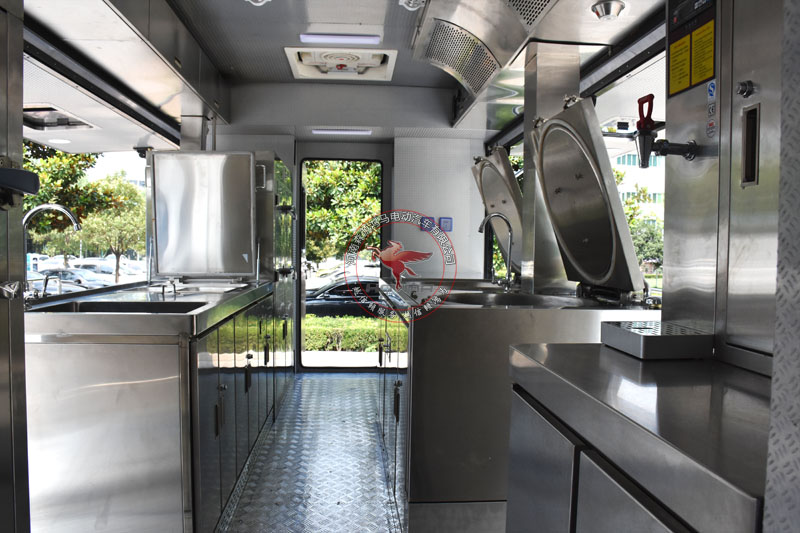移動(dòng)餐車(圖2) 移動(dòng)餐車(圖2)