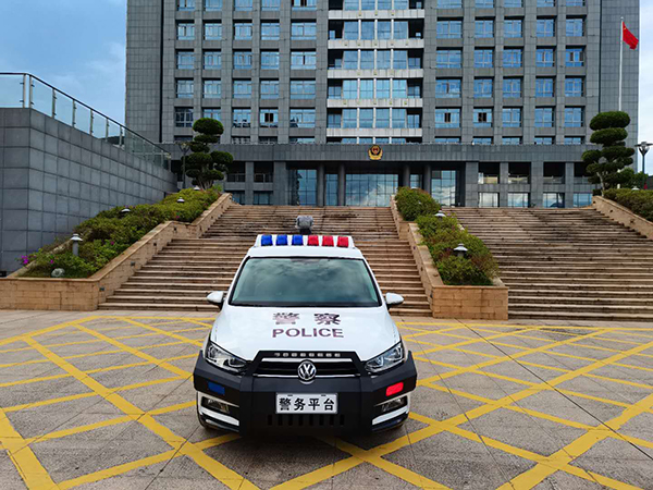 福建龍巖市移動(dòng)警務(wù)平臺(tái)列裝上崗(圖1)
