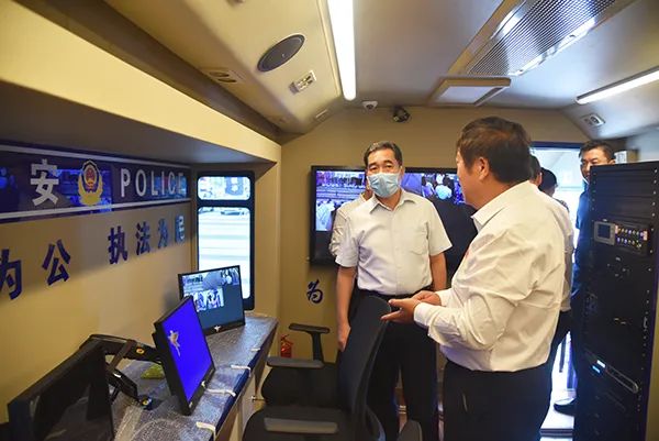 森源鴻馬高精尖專用車閃耀亮相河南省汽車產(chǎn)銷對接會(圖5) 森源鴻馬高精尖專用車閃耀亮相河南省汽車產(chǎn)銷對接會(圖5)