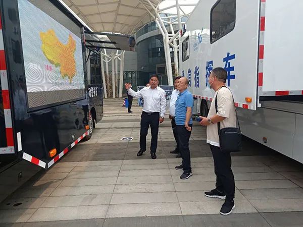 森源鴻馬高精尖專用車閃耀亮相河南省汽車產(chǎn)銷對接會(圖8) 森源鴻馬高精尖專用車閃耀亮相河南省汽車產(chǎn)銷對接會(圖8)