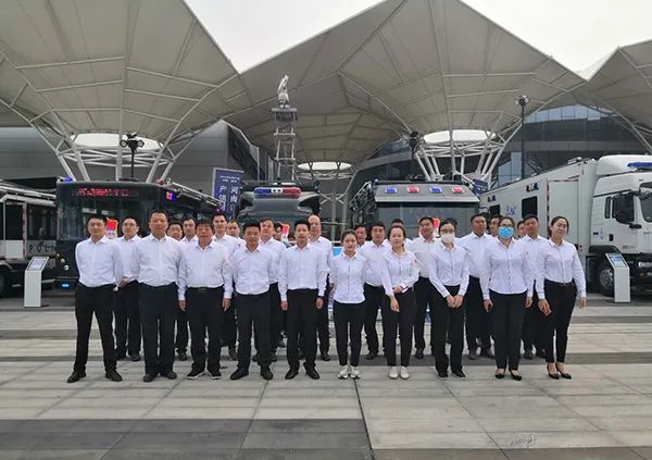 森源鴻馬高精尖專用車閃耀亮相河南省汽車產(chǎn)銷對接會(圖22) 森源鴻馬高精尖專用車閃耀亮相河南省汽車產(chǎn)銷對接會(圖22)