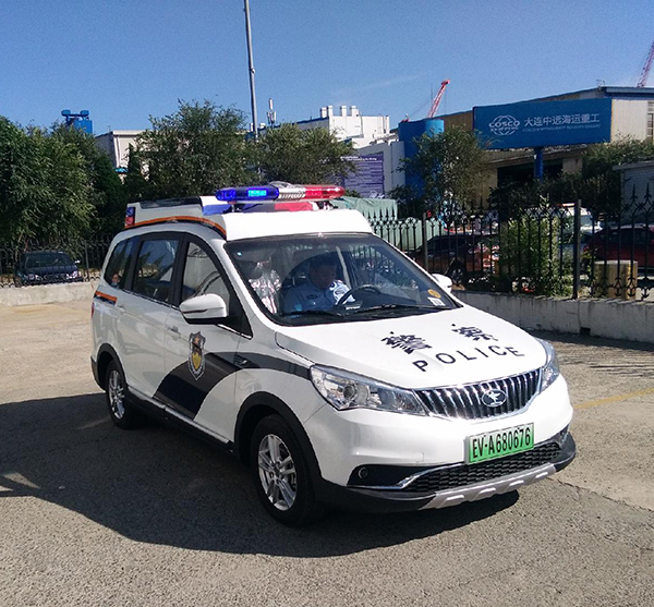 遼寧大連市電動(dòng)巡邏車上崗(圖2)