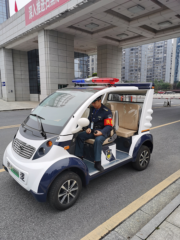 湖南常德電動(dòng)巡邏車上崗執(zhí)勤(圖2)
