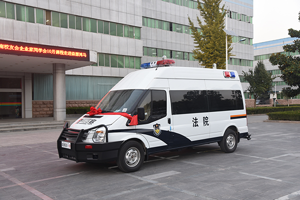 內(nèi)蒙古包頭市采購(gòu)多功能押解車(圖2)