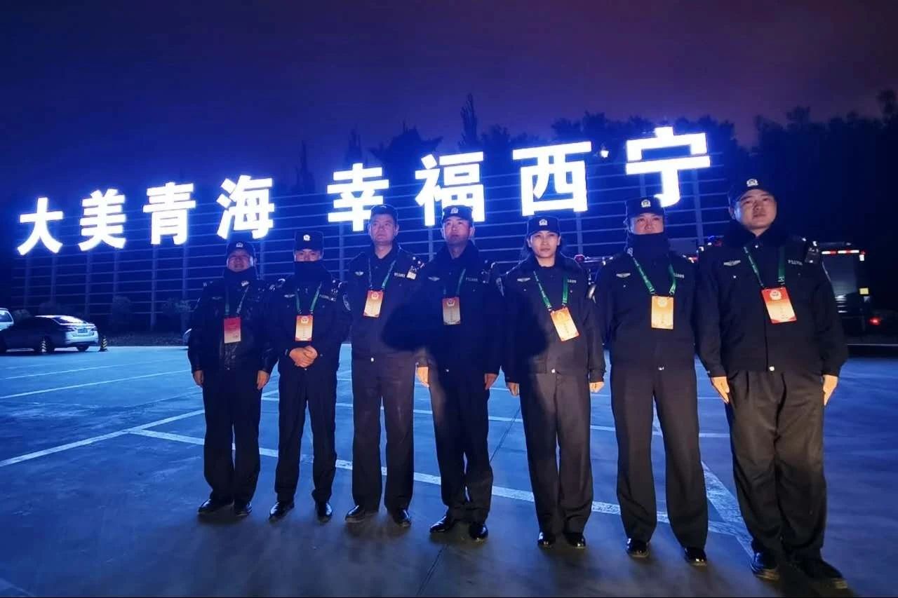 天冷了，請(qǐng)用你的微笑、信任和理解，溫暖一下身邊的警察吧(圖7)