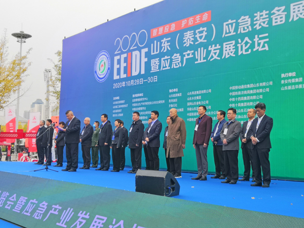 戰(zhàn)勤保障專家·森源鴻馬攜高端應(yīng)急保障車輛裝備重磅亮相2020山東應(yīng)急展(圖2) 戰(zhàn)勤保障專家·森源鴻馬攜高端應(yīng)急保障車輛裝備重磅亮相2020山東應(yīng)急展(圖2)
