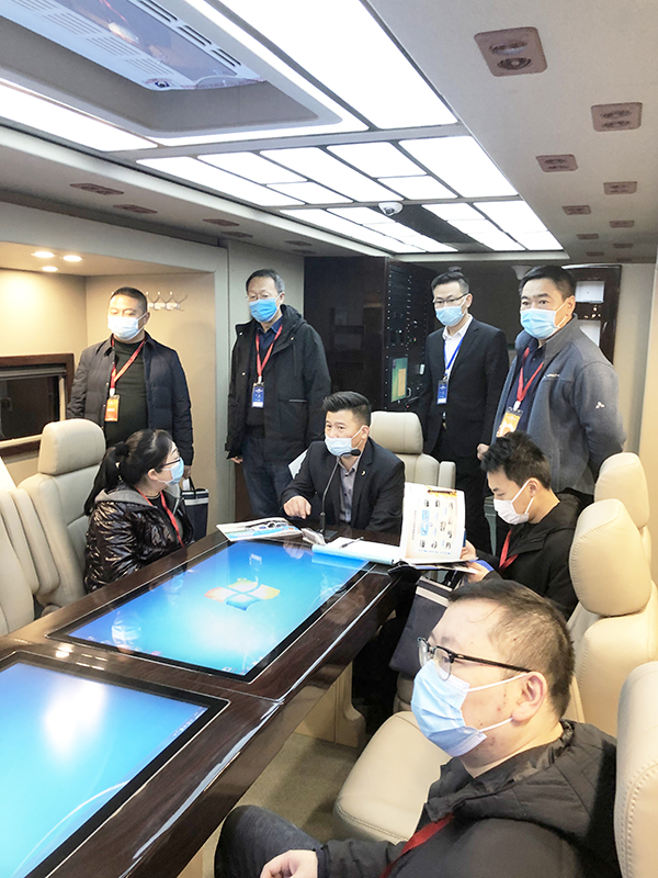 森源鴻馬通信指揮平臺亮相全國政法智能化建設(shè)技術(shù)裝備及成果展(圖5) 森源鴻馬通信指揮平臺亮相全國政法智能化建設(shè)技術(shù)裝備及成果展(圖5)
