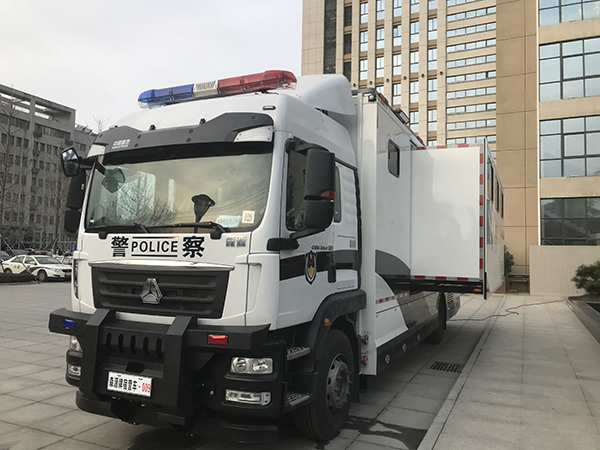 西安多功能宿營(yíng)車正式入伍上崗(圖2)